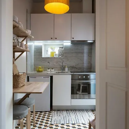 Boutique - Little Treasure Apartment